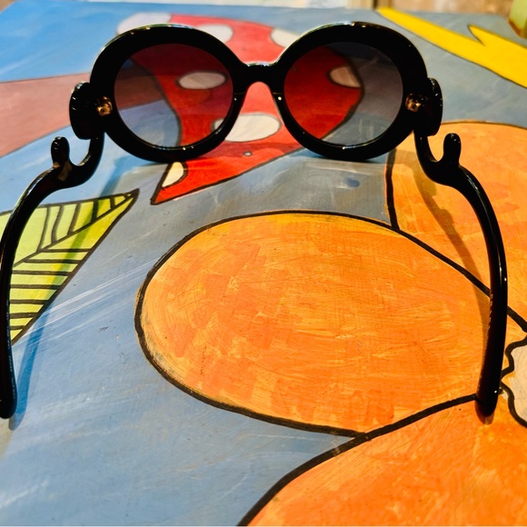Posh Prada Baroque Sunglasses - Picture 5 of 10